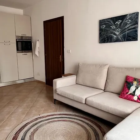 Premium * Golem (Tirana)