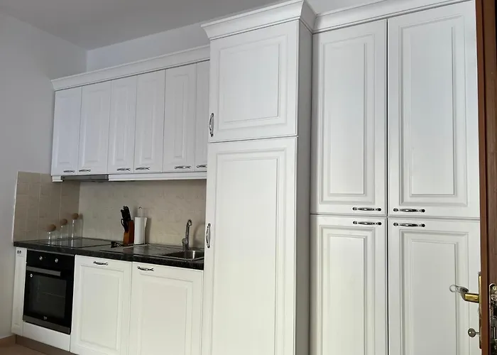 Family-friendly Next To Premium Hotel, Apartment Golem (Tirana)