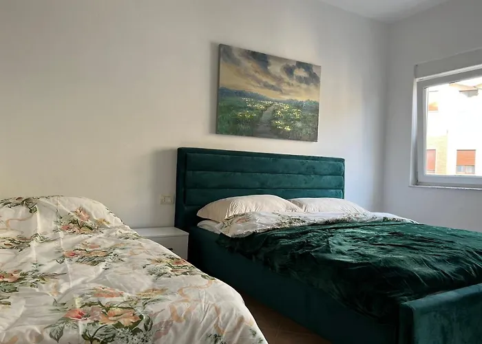 Family-friendly Next To Premium Hotel,