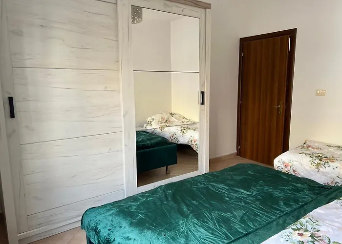 Family-friendly Next To Premium Hotel, Apartment *